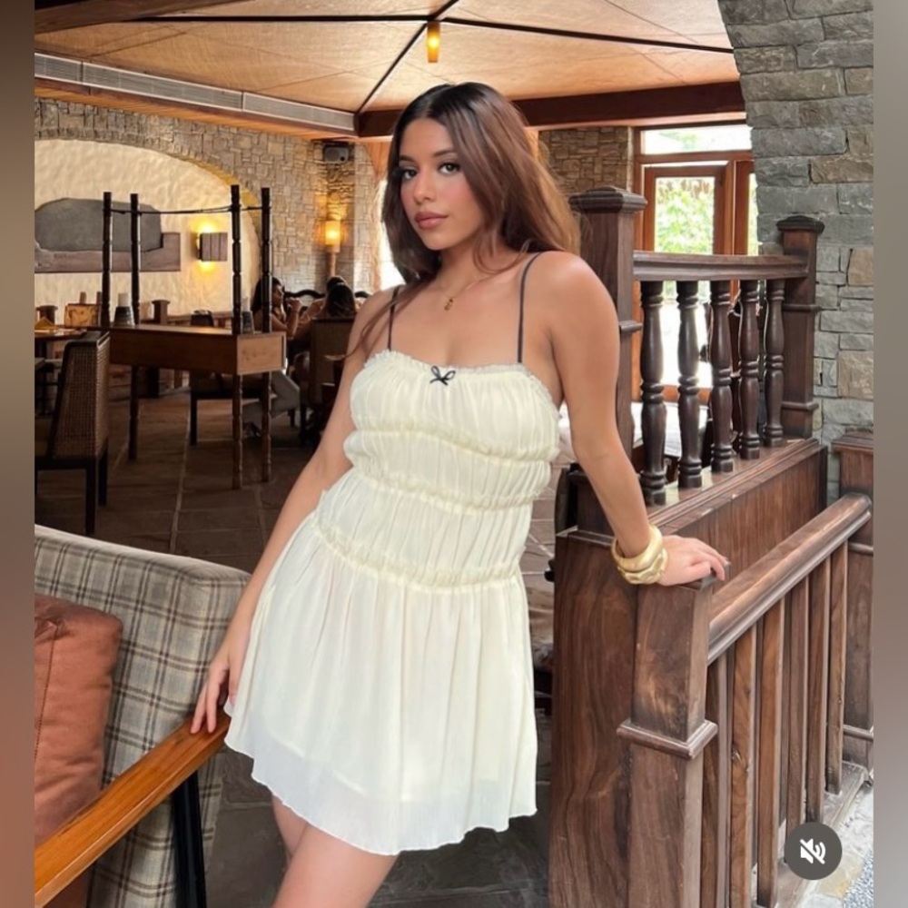 ZARA BLOGGERS’ FAVORITE LITTLE BOW TEXTURED DRESS